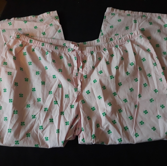 Other - Pink Shamrock Clover Print Pajama Pant Cotton Capri